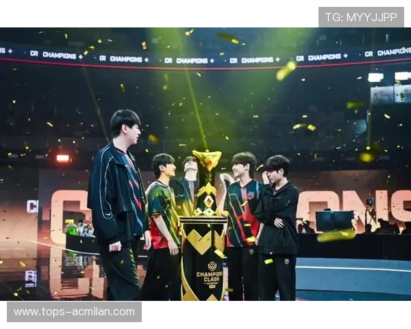 “登顶热潮，冠军争夺战火不断升级”，冠军盛典